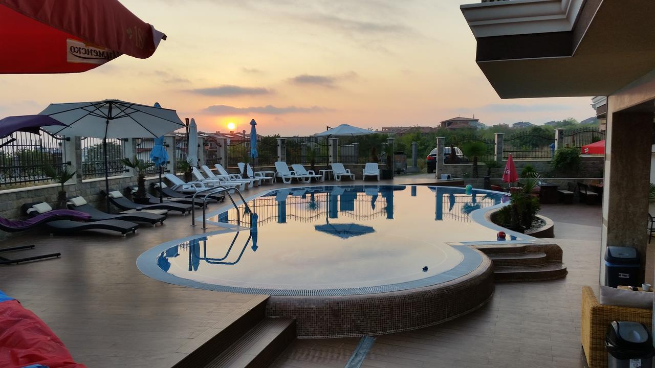 Taai Hotel Szozopol Kültér fotó