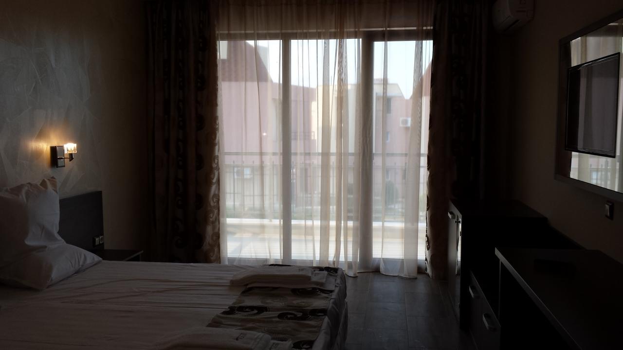 Taai Hotel Szozopol Kültér fotó