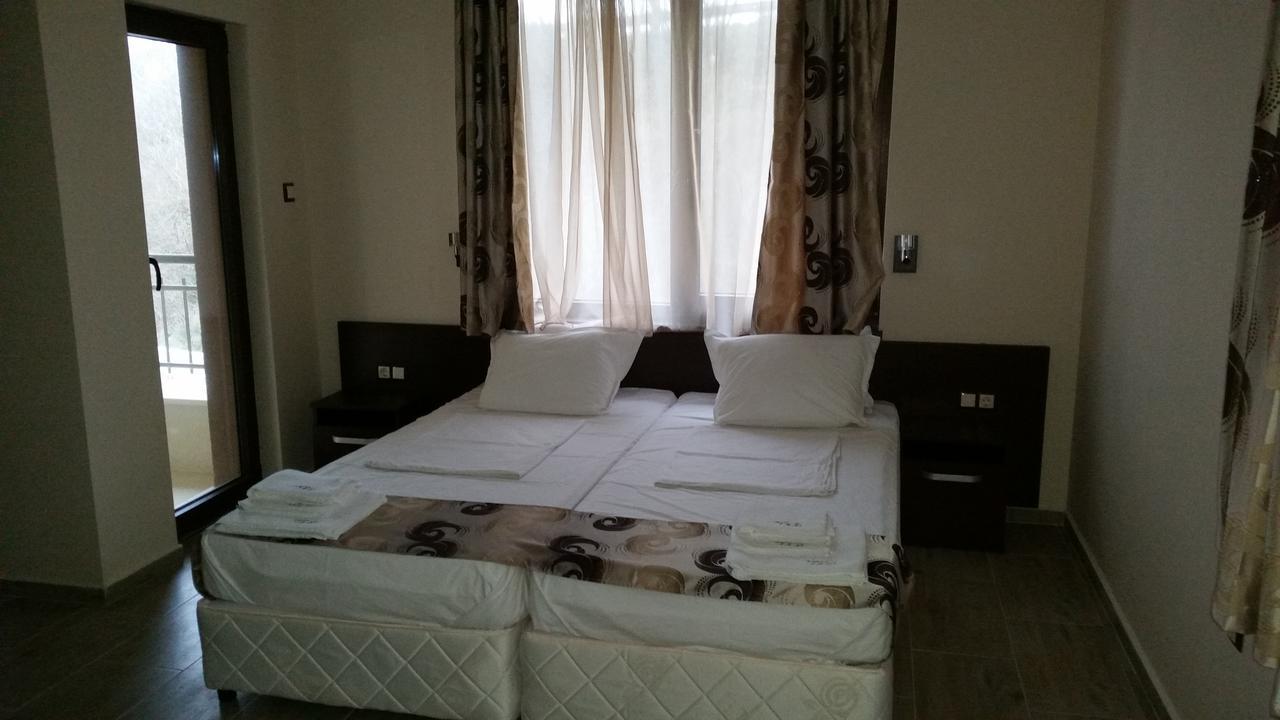 Taai Hotel Szozopol Kültér fotó